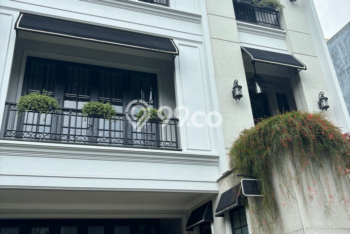 Rumah Luxury Modern Tanpa Renovasi di Ancol Jakarta Utara Rumah Luxury Modern Tanpa Renovasi di Ancol Jakarta Utara