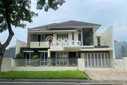Hot Offer Hunian Mewah Ideal dan Luas di Wiyung, Surabaya Hot Offer Hunian Mewah Ideal dan Luas di Wiyung, Surabaya