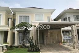 SPECIAL OFFER! Rumah Nyaman area Pakuwon Indah, Luas 240m² Bangunan 280m² SPECIAL OFFER! Rumah Nyaman area Pakuwon Indah, Luas 240m² Bangunan 280m²