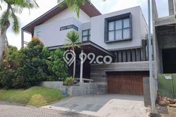 Rumah Kondisi Baik Disewakan di Pakuwon Indah, Surabaya LT 495m2, LB 400m2 Rumah Kondisi Baik Disewakan di Pakuwon Indah, Surabaya LT 495m2, LB 400m2