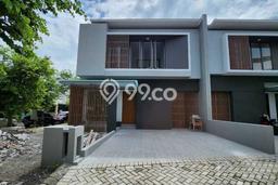 SPECIAL PRICE! Rumah Asri lokasi Wiyung, Luas 179m2m² Bangunan 250m2m² SPECIAL PRICE! Rumah Asri lokasi Wiyung, Luas 179m2m² Bangunan 250m2m²