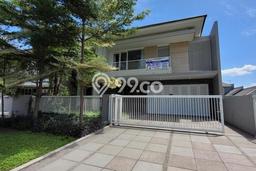 Hunian Mewah Siap Huni LT 391m2 di Wiyung, Surabaya Hunian Mewah Siap Huni LT 391m2 di Wiyung, Surabaya