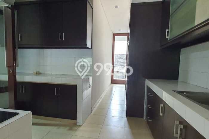 Rumah Sewa Surabaya LT 525m2 LB 343m2 Kawasan Graha Rumah Sewa Surabaya LT 525m2 LB 343m2 Kawasan Graha