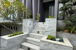 Rumah Luxury Modern Siap Huni di Citraland Surabaya Rumah Luxury Modern Siap Huni di Citraland Surabaya