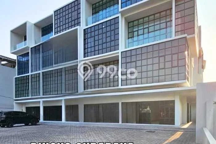 Ruko Dijual di Prime Area Surabaya Luas 360m2 Ruko Dijual di Prime Area Surabaya Luas 360m2