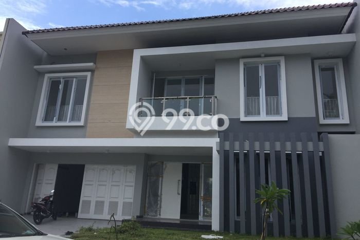 Rumah sewa siap pakai 5 KT di Pakuwon Indah, Surabaya Rumah sewa siap pakai 5 KT di Pakuwon Indah, Surabaya
