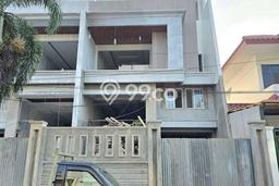 Rumah Luxury Modern Tanpa Renovasi di Puri Indah Jakarta Barat Rumah Luxury Modern Tanpa Renovasi di Puri Indah Jakarta Barat