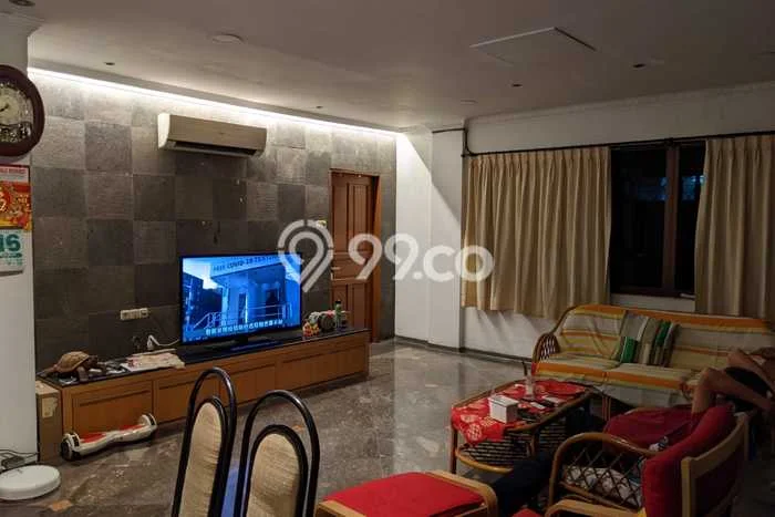 Ruko Dijual di Jakarta Barat LT 153m2 & LB 488m2 Lokasi Terbaik! Ruko Dijual di Jakarta Barat LT 153m2 & LB 488m2 Lokasi Terbaik!