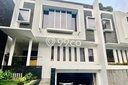 Rumah Eksklusif Dijual LT 200m2 di Kebayoran Baru, Jakarta Selatan Rumah Eksklusif Dijual LT 200m2 di Kebayoran Baru, Jakarta Selatan
