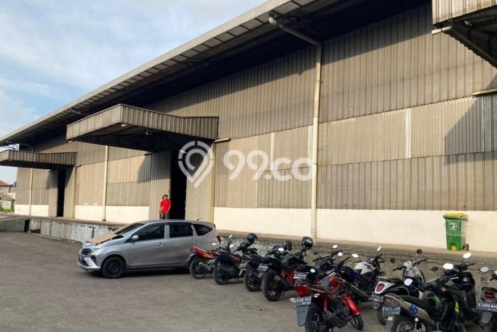LOKASI TERBAIK! Gudang Kawasan Pegadungan, Luas 2148m², Lokasi Berkembang LOKASI TERBAIK! Gudang Kawasan Pegadungan, Luas 2148m², Lokasi Berkembang