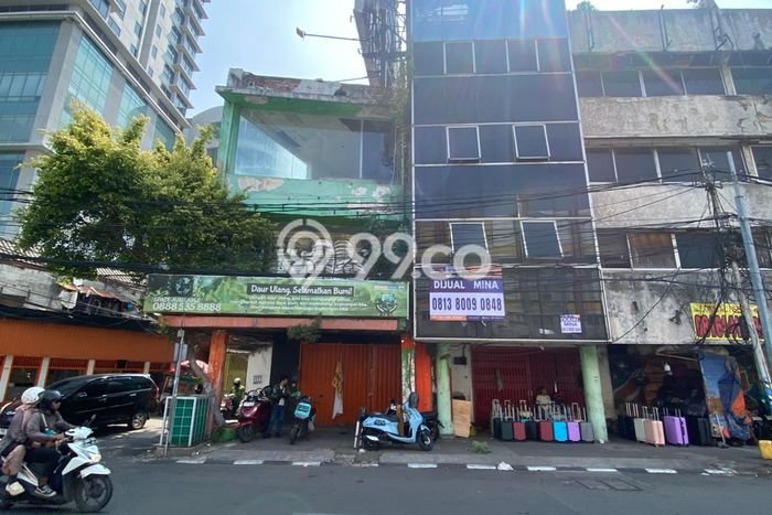 Unit Ruko Dijual di Jakarta Pusat LT 105m2 & LB 300m2 Unit Ruko Dijual di Jakarta Pusat LT 105m2 & LB 300m2