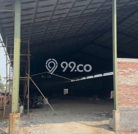 Area Ramai! Pabrik Dijual di Sepatan untuk Bisnis Luas Bangunan 2000m2 Area Ramai! Pabrik Dijual di Sepatan untuk Bisnis Luas Bangunan 2000m2