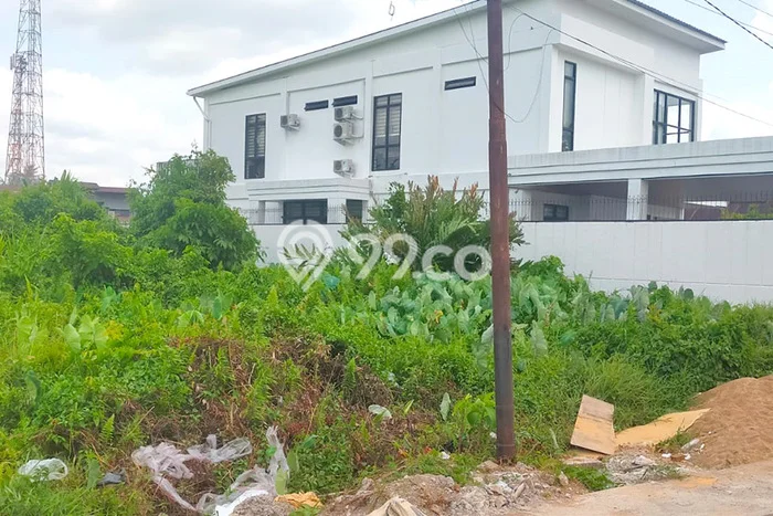 Lahan Strategis di Pontianak Selatan Dijual dengan Luas 738m2 Lahan Strategis di Pontianak Selatan Dijual dengan Luas 738m2