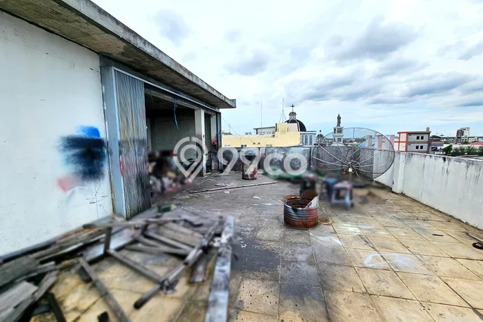 FOR SALE! Ruko di Pontianak Kota Pontianak, LT 300m2, LB 1056m2 FOR SALE! Ruko di Pontianak Kota Pontianak, LT 300m2, LB 1056m2