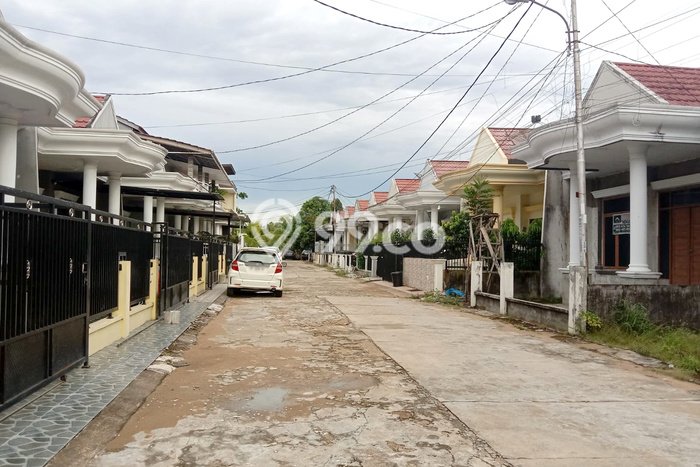 Dijual Rumah 3 Kamar Lokasi Ideal Bagus dan Strategis di Pontianak Selatan Dijual Rumah 3 Kamar Lokasi Ideal Bagus dan Strategis di Pontianak Selatan