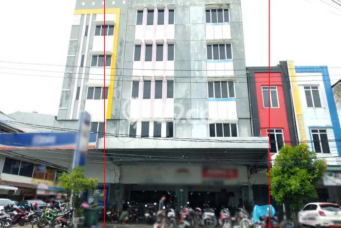 FOR SALE! Ruko di Pontianak Kota Pontianak, LT 300m2, LB 1056m2 FOR SALE! Ruko di Pontianak Kota Pontianak, LT 300m2, LB 1056m2