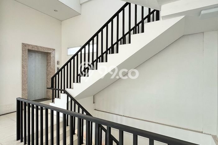 Unit Kantor Dijual di Jakarta Timur LT 759m2 & LB 2107m2 Unit Kantor Dijual di Jakarta Timur LT 759m2 & LB 2107m2