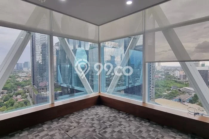 Kantor Disewakan di , Luas 334m2m², Area Bisnis, Jalan Strategis Kantor Disewakan di , Luas 334m2m², Area Bisnis, Jalan Strategis
