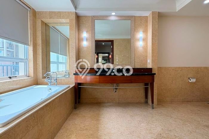 Apartemen Sewa 3 Kamar Murah Siap Huni di Jakarta Selatan, Luas 245m2 Apartemen Sewa 3 Kamar Murah Siap Huni di Jakarta Selatan, Luas 245m2