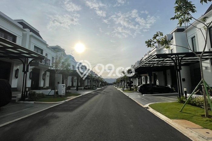 Rumah sewa siap pakai 4 KT di Summarecon Crown Gading, Bekasi Rumah sewa siap pakai 4 KT di Summarecon Crown Gading, Bekasi