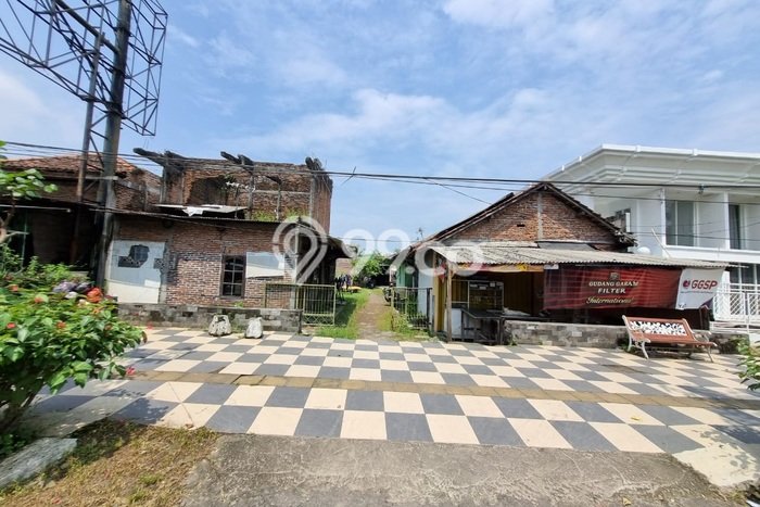 Lahan Strategis di Semarang Barat Dijual dengan Luas 672m2 Lahan Strategis di Semarang Barat Dijual dengan Luas 672m2