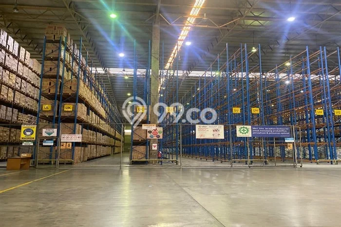 Gudang untuk disewa di Cakung punya LT 5000m2 & LB 5000m2 harga sewa kompetitif Gudang untuk disewa di Cakung punya LT 5000m2 & LB 5000m2 harga sewa kompetitif