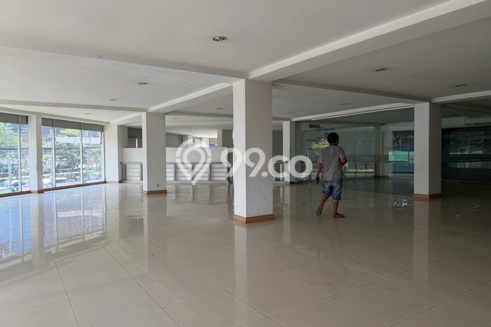 Unit Kantor Dijual di Jakarta Pusat LT 1700m2 & LB 2800m2 Unit Kantor Dijual di Jakarta Pusat LT 1700m2 & LB 2800m2