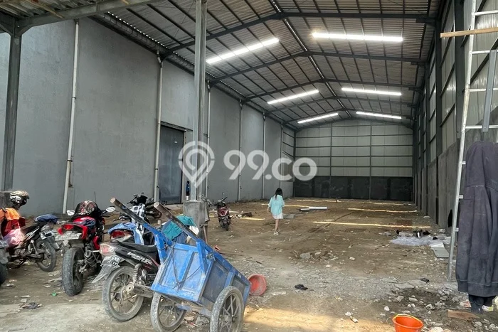 Gudang disewakan lokasi strategis Pakuhaji Tangerang 900m2 Gudang disewakan lokasi strategis Pakuhaji Tangerang 900m2