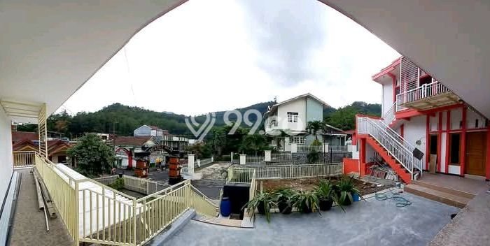 For Sale Vila Kawasan , Dimensi 420m2m², Lokasi Strategis For Sale Vila Kawasan , Dimensi 420m2m², Lokasi Strategis