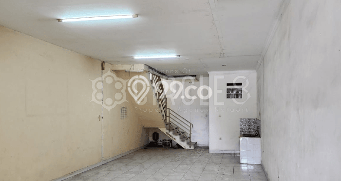 Dijual Cepat Rumah Bagus Siap Huni LB 225m2 di Regol, Bandung Dijual Cepat Rumah Bagus Siap Huni LB 225m2 di Regol, Bandung