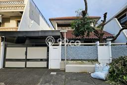 Jual Rumah Luas Megah Dengan View Cantik di Intercon, Jakarta Barat Jual Rumah Luas Megah Dengan View Cantik di Intercon, Jakarta Barat