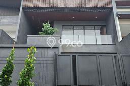 Ready to Use! Luxury House LT 136m2 Desain Modern di Permata Buana Ready to Use! Luxury House LT 136m2 Desain Modern di Permata Buana