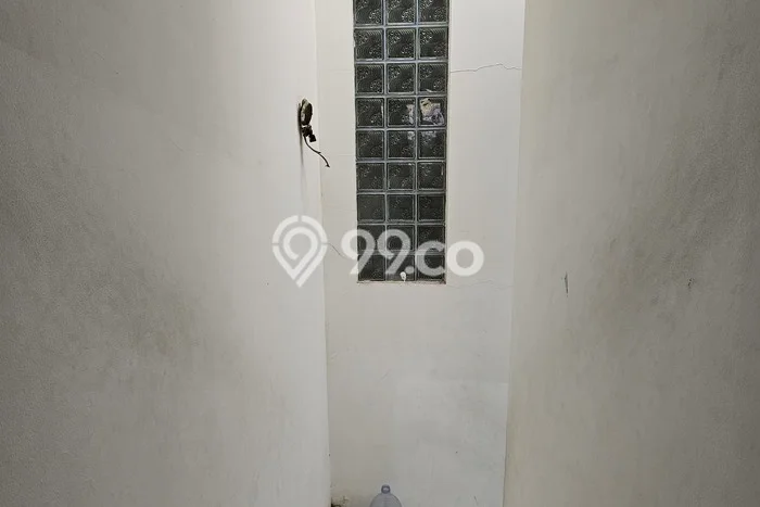 Rumah Elit LB 120m2 Siap Huni Desain Elegan di Intercon, Jakarta Barat Rumah Elit LB 120m2 Siap Huni Desain Elegan di Intercon, Jakarta Barat