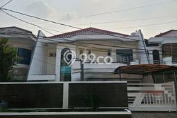For Sale! Luxury House LT 300m2 Desain Modern di Green garden For Sale! Luxury House LT 300m2 Desain Modern di Green garden