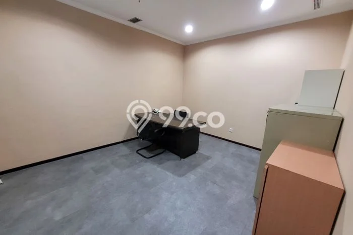 Unit Kantor Dijual di Grogol Petamburan Jakarta Barat Luas Tanah 281m2, Luas Bangunan 281m2 Unit Kantor Dijual di Grogol Petamburan Jakarta Barat Luas Tanah 281m2, Luas Bangunan 281m2