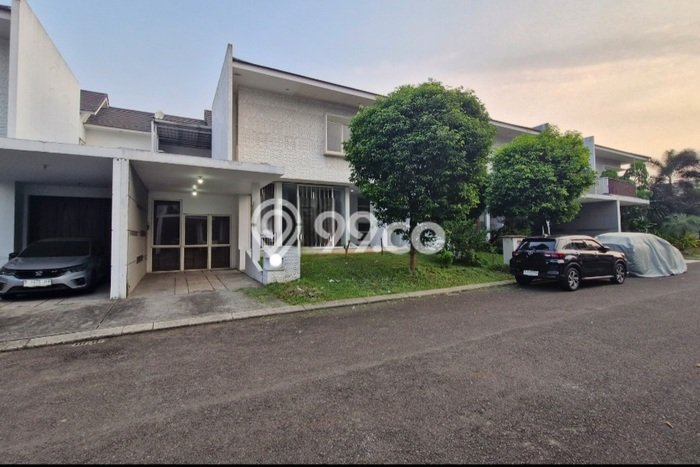Jual Rumah Mewah Megah Dengan View Cantik di Alam Sutera, Tangerang Jual Rumah Mewah Megah Dengan View Cantik di Alam Sutera, Tangerang