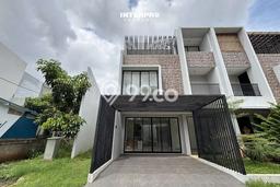 For Sale! Luxury House LT 161m2 Desain Modern di Villa Meruya For Sale! Luxury House LT 161m2 Desain Modern di Villa Meruya