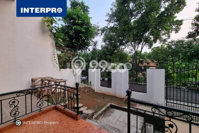 For Sale! Luxury House LT 175m2 Desain Elegan di Puri Indah For Sale! Luxury House LT 175m2 Desain Elegan di Puri Indah