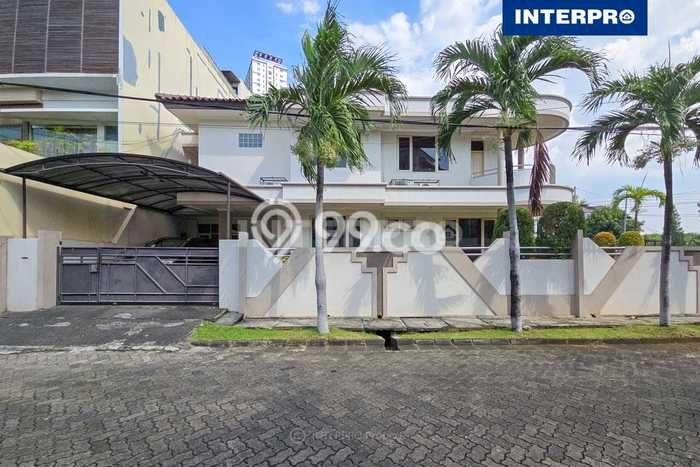 Rumah Luxury Modern Tanpa Renovasi di Kedoya Jakarta Barat Rumah Luxury Modern Tanpa Renovasi di Kedoya Jakarta Barat