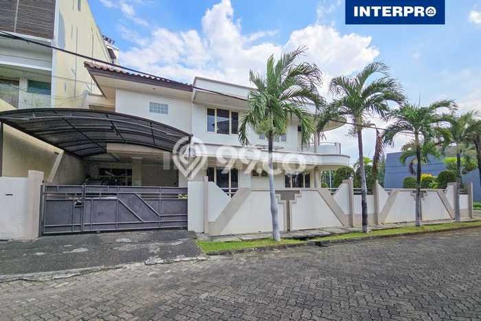 Rumah Luxury Modern Tanpa Renovasi di Kedoya Jakarta Barat Rumah Luxury Modern Tanpa Renovasi di Kedoya Jakarta Barat