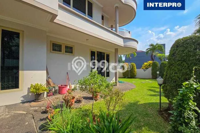 Rumah Luxury Modern Tanpa Renovasi di Kedoya Jakarta Barat Rumah Luxury Modern Tanpa Renovasi di Kedoya Jakarta Barat