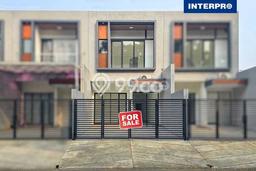 Jual Rumah Mewah Megah Dengan View Cantik di Villa Meruya, Jakarta Barat Jual Rumah Mewah Megah Dengan View Cantik di Villa Meruya, Jakarta Barat