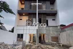 Dijual Rumah Eksklusif 3 KT di Meruya, Jakarta Barat Dijual Rumah Eksklusif 3 KT di Meruya, Jakarta Barat