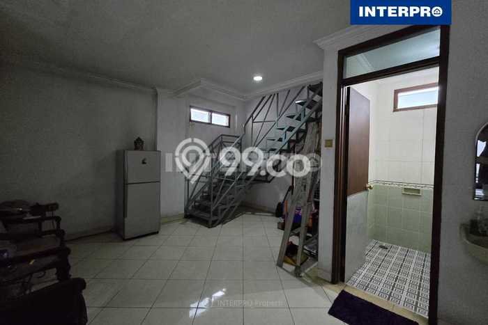 Dijual Ruko Premium di , Luas 280m2m², Jalan Utama, Kawasan Komersial Dijual Ruko Premium di , Luas 280m2m², Jalan Utama, Kawasan Komersial