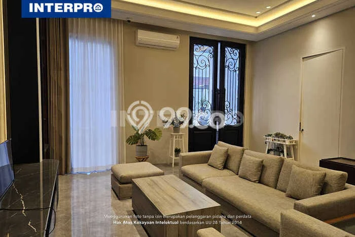 Rumah Elit Modern Tanpa Renovasi di Permata Buana Jakarta Barat Rumah Elit Modern Tanpa Renovasi di Permata Buana Jakarta Barat