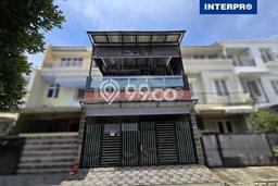 Rumah Asri di Meruya, Jakarta Barat, Luas 90m² Bangunan 150m² Rumah Asri di Meruya, Jakarta Barat, Luas 90m² Bangunan 150m²