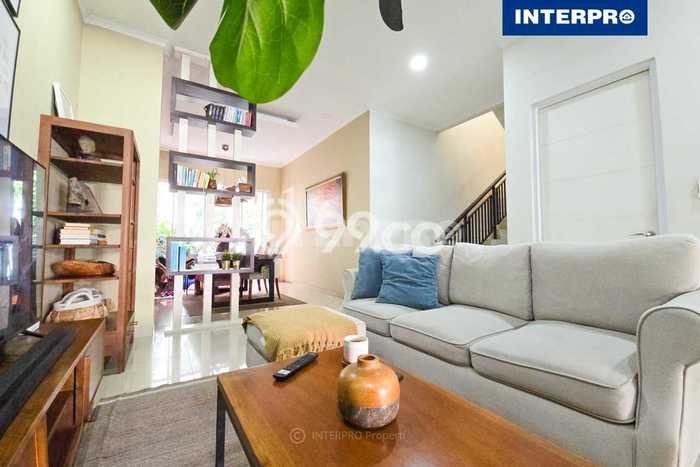 For Sale! Premium House LT 160m2 Desain Modern di Green Lake City For Sale! Premium House LT 160m2 Desain Modern di Green Lake City