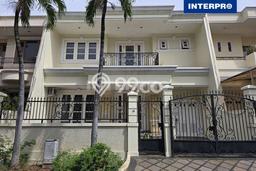 Hunian Mewah LB 300m2 Siap Pakai Desain Elegan di Puri Indah, Jakarta Barat Hunian Mewah LB 300m2 Siap Pakai Desain Elegan di Puri Indah, Jakarta Barat