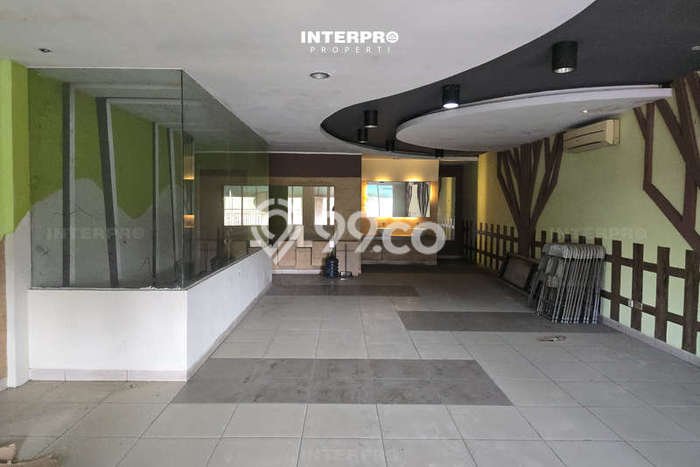 Unit Komersial Disewakan di Jakarta Barat Area Strategis Harga Kompetitif Unit Komersial Disewakan di Jakarta Barat Area Strategis Harga Kompetitif