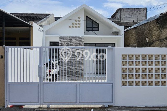 For Sale Rumah 2 Kamar Lokasi Ideal Nyaman dan Strategis di Antapani For Sale Rumah 2 Kamar Lokasi Ideal Nyaman dan Strategis di Antapani